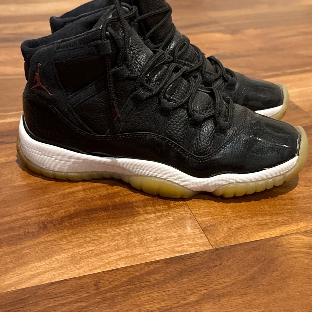 Jordan 11 high top shoes